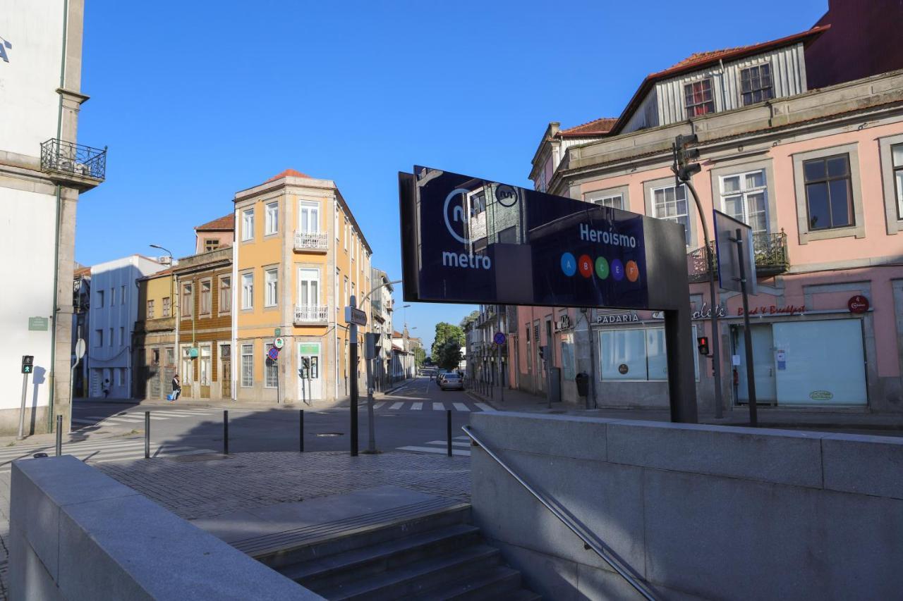 Vibrant Host Solutions - Heroismo'S Metro Porto Exterior foto